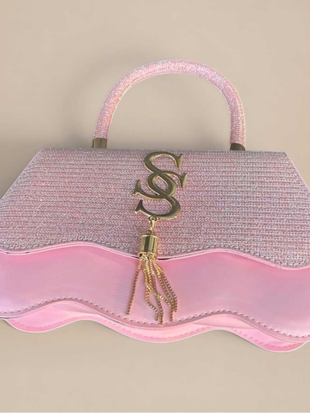 Pink Glam Mini Handbag – Gold Detail & Sparkle Top ✨ - Picture 6 of 6